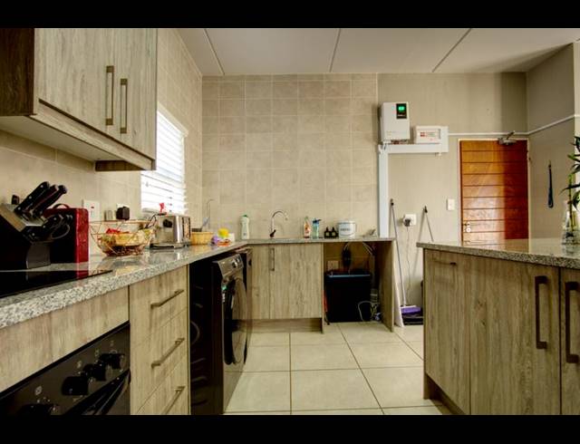 2 BEDROOM APARTMENT FOR SALE IN VICTORY PARK
